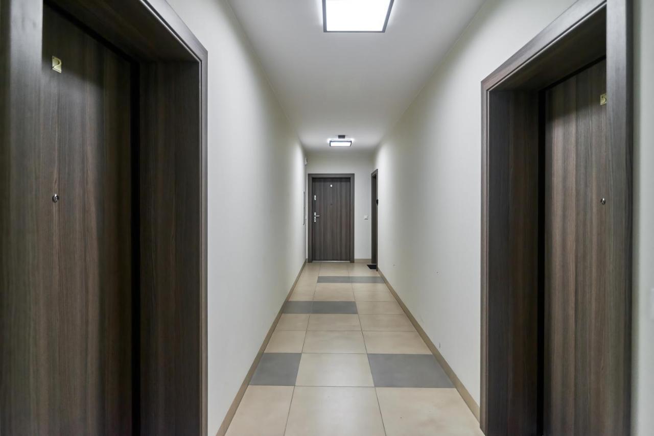 Modern Apartments Wroclaw By Renters Exterior photo